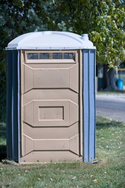 Affordable portable toilet rental in Russellville, AR